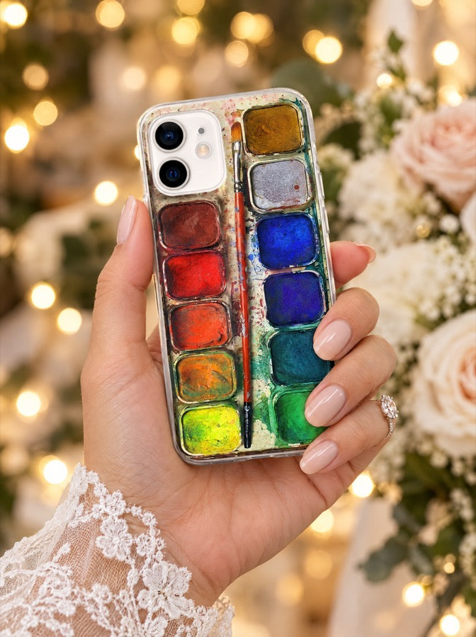 The bride holding the Watercolor Palette case